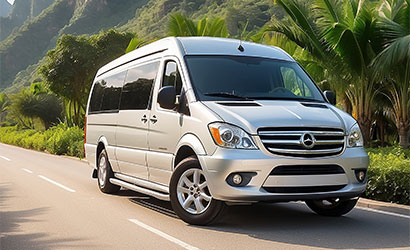 12 Seater Luxury Maharaja Tempo Traveller